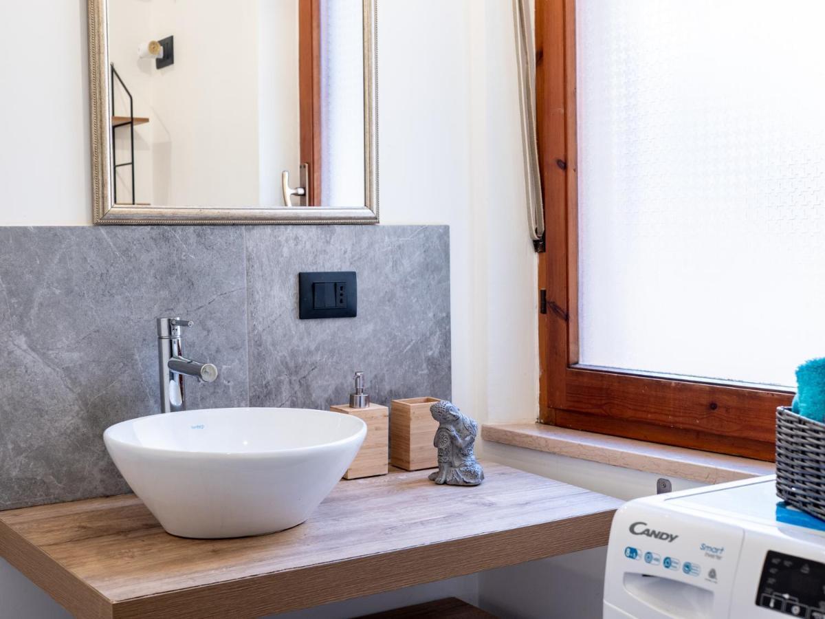 Little Diamond - City Centre Apartment Cagliari